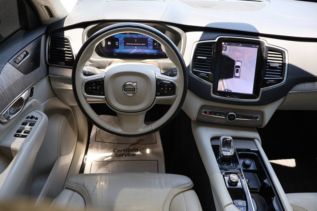 Used 2023 Volvo XC90 B6 Ultimate w/ Protection Package Premier AWD/4WD image 4