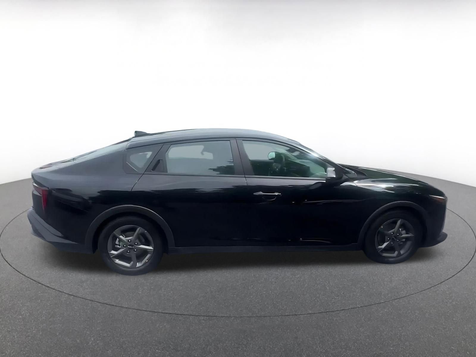 Used 2025 Kia K4 FWD image 16