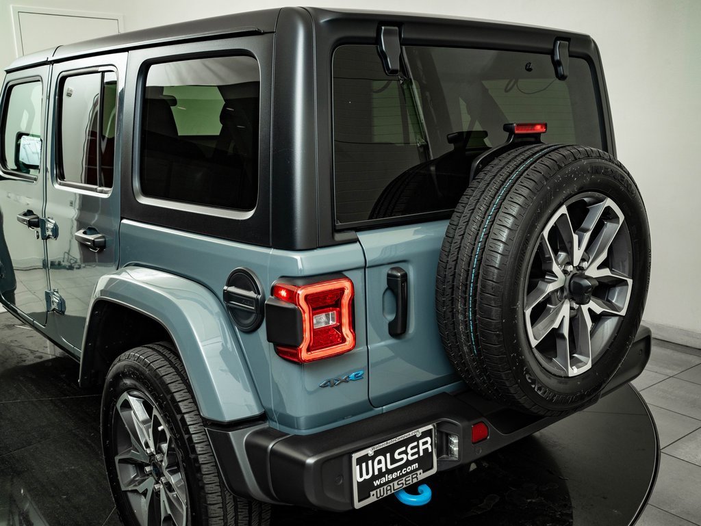 Used 2024 Jeep Wrangler Unlimited w/ Convenience Group image 19