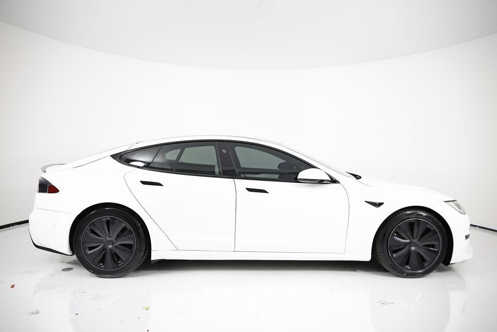 Used 2022 Tesla Model S Plaid image 16