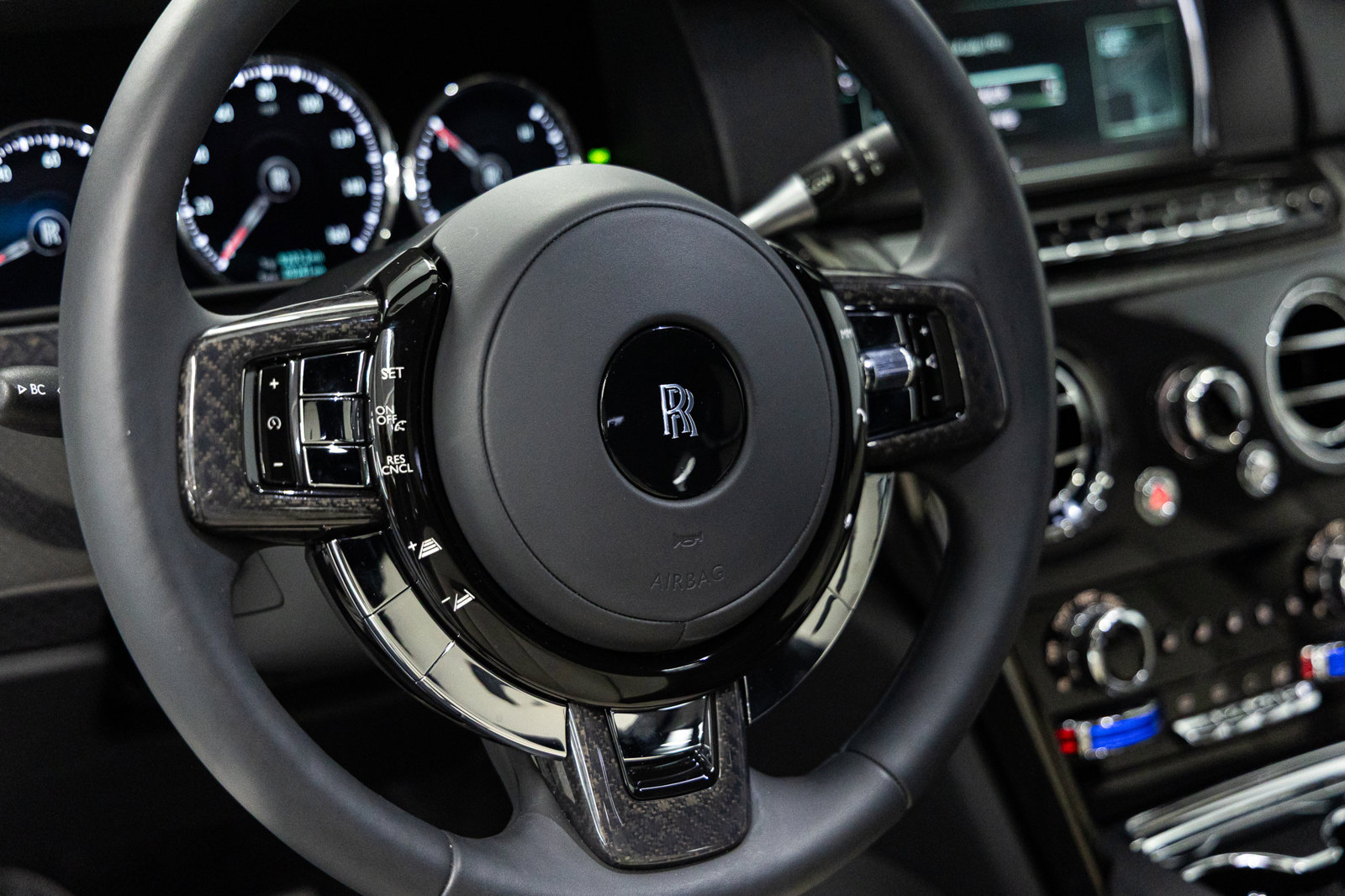 Certified 2023 Rolls-Royce Cullinan Black Badge w/ Driver's Package AWD/4WD image 40