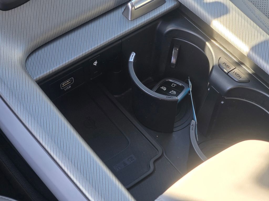 Used 2023 Hyundai Palisade SEL image 40