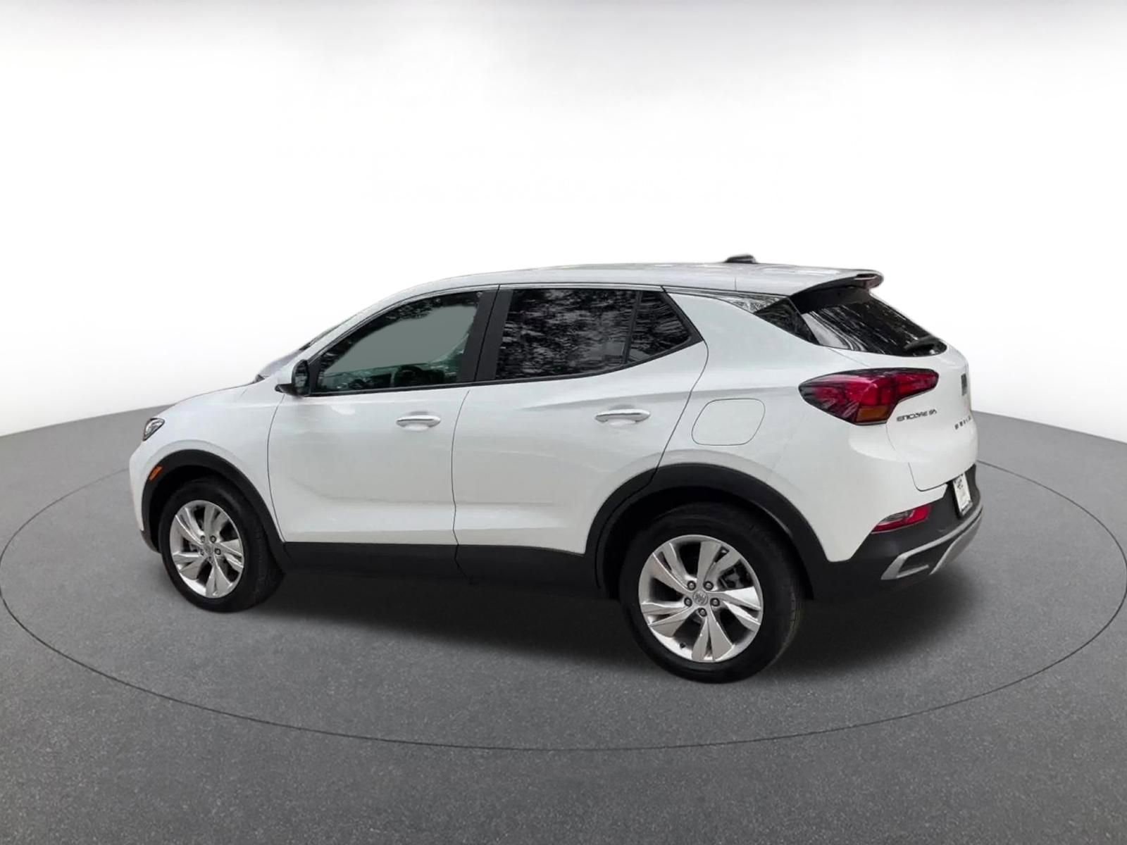 Used 2025 Buick Encore GX Preferred FWD image 10
