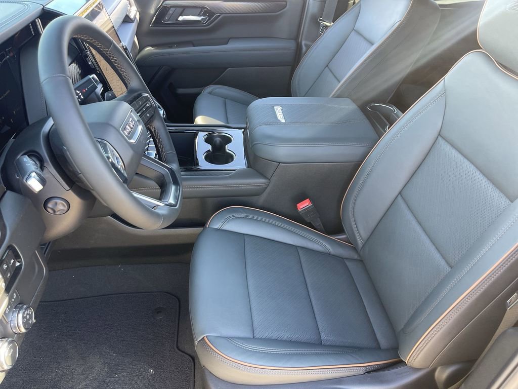 New 2026 GMC Yukon AT4 image 17