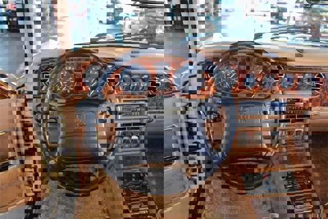 Used 1994 Rolls-Royce Corniche IV image 31