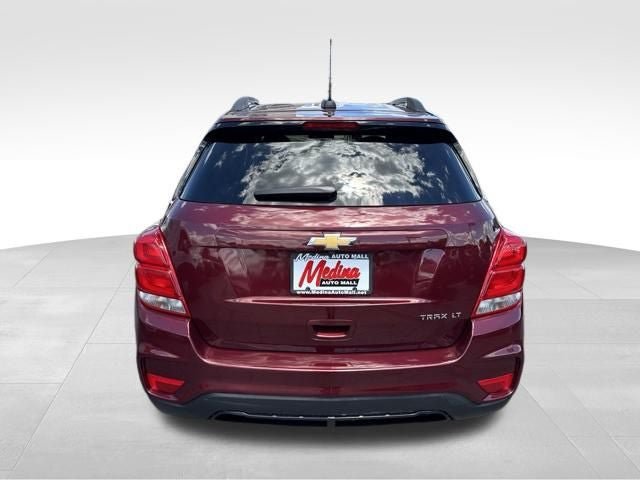 Used 2017 Chevrolet Trax LT w/ LT Convenience Package FWD image 6