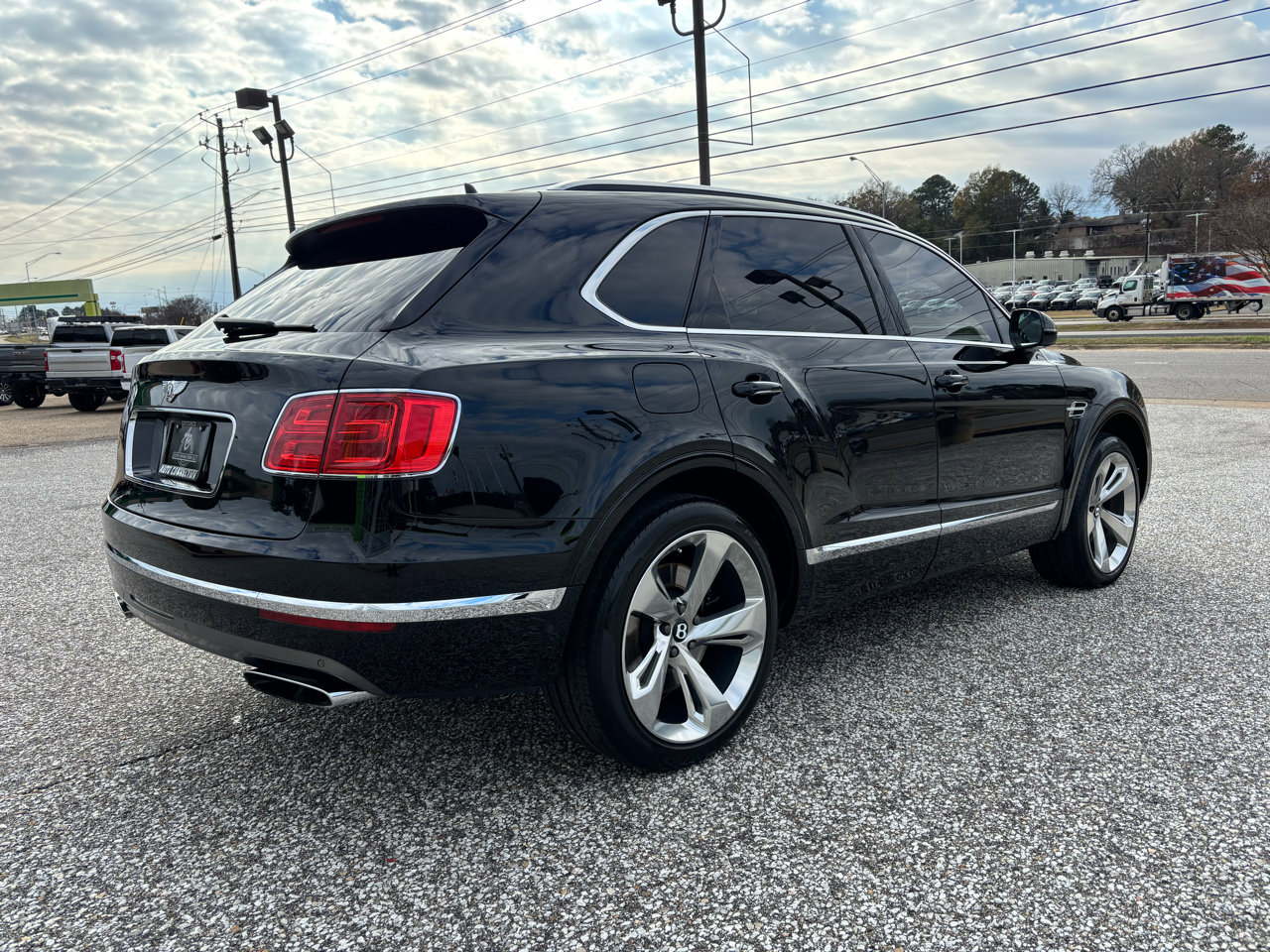 Used 2018 Bentley Bentayga Mulliner image 6