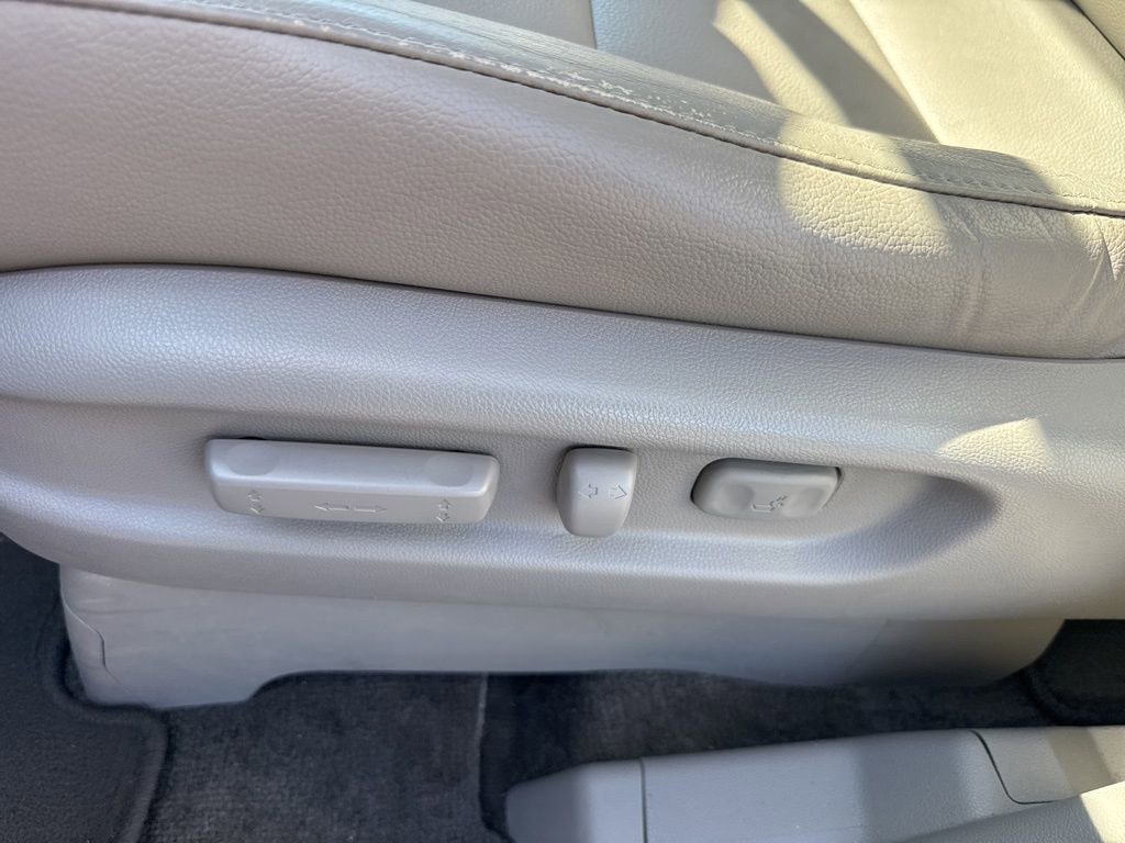 Used 2014 Honda Odyssey EX-L image 22