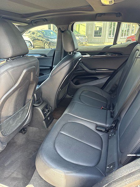 Used 2018 BMW X2 sDrive28i FWD image 15