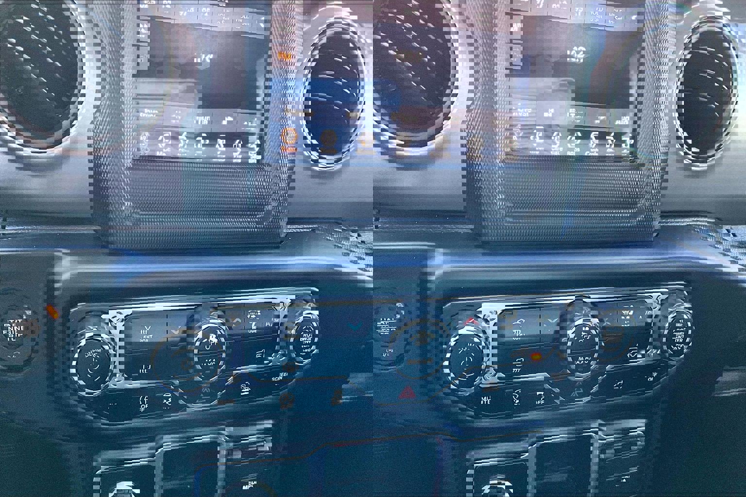 Used 2023 Jeep Gladiator Sport image 16