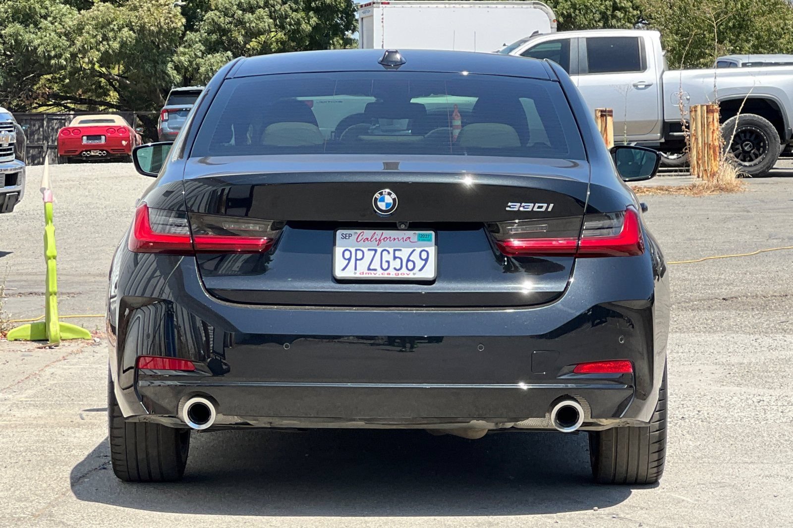 Used 2023 BMW 330i Sedan w/ Premium Package RWD image 5