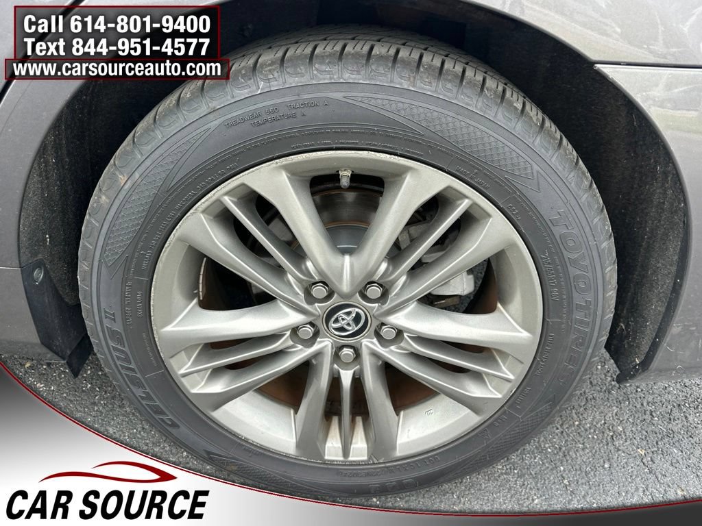 Used 2016 Toyota Camry SE FWD image 19