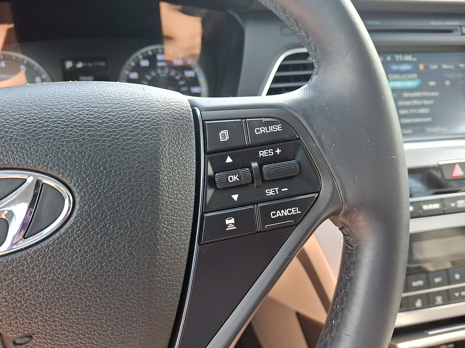 Used 2015 Hyundai Sonata Limited w/ Option Group 06 FWD image 21