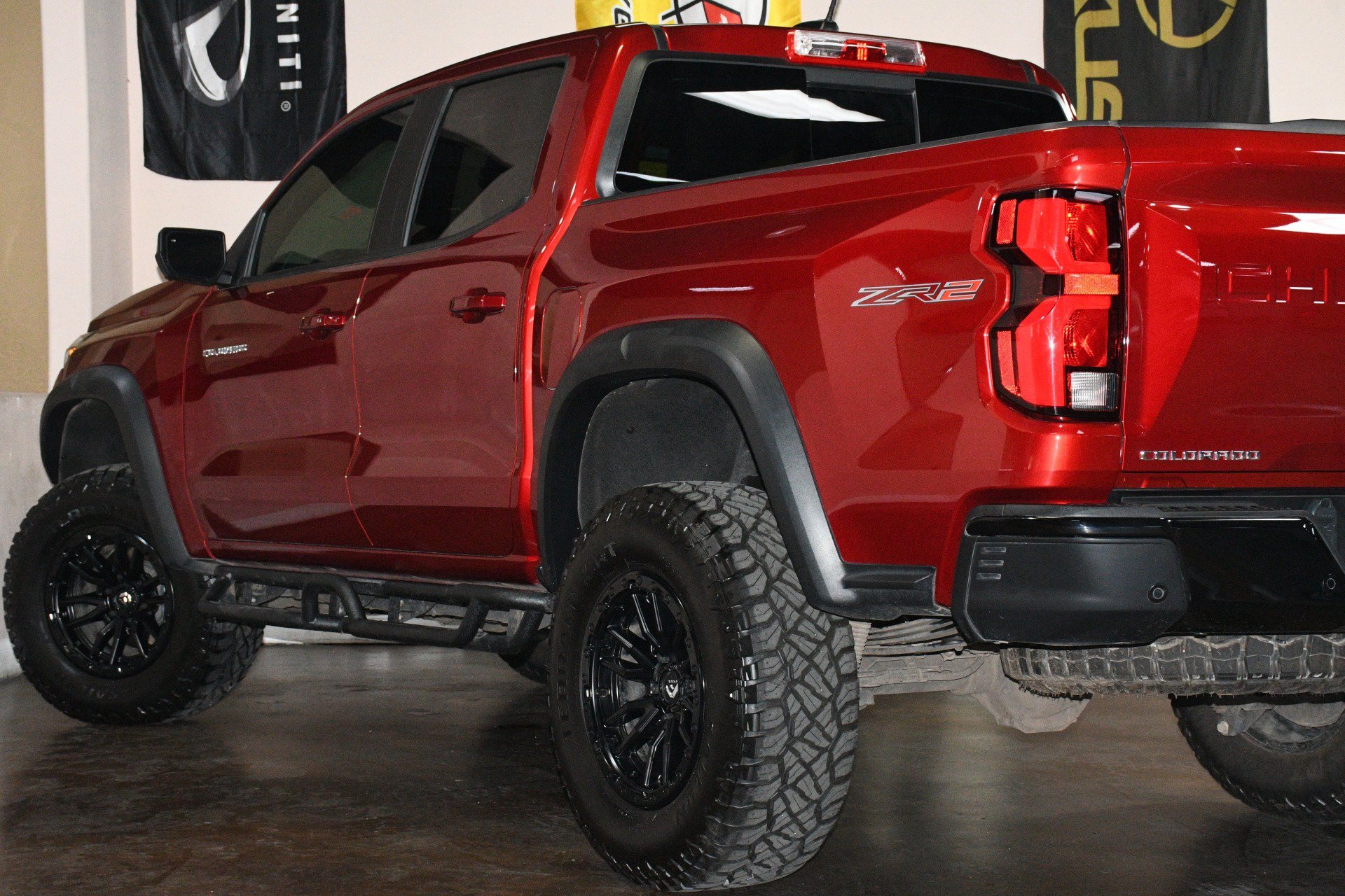 Used 2025 Chevrolet Colorado ZR2 w/ Technology Package AWD/4WD image 55