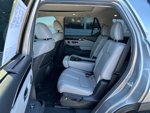Used 2025 Honda Pilot Touring image 24