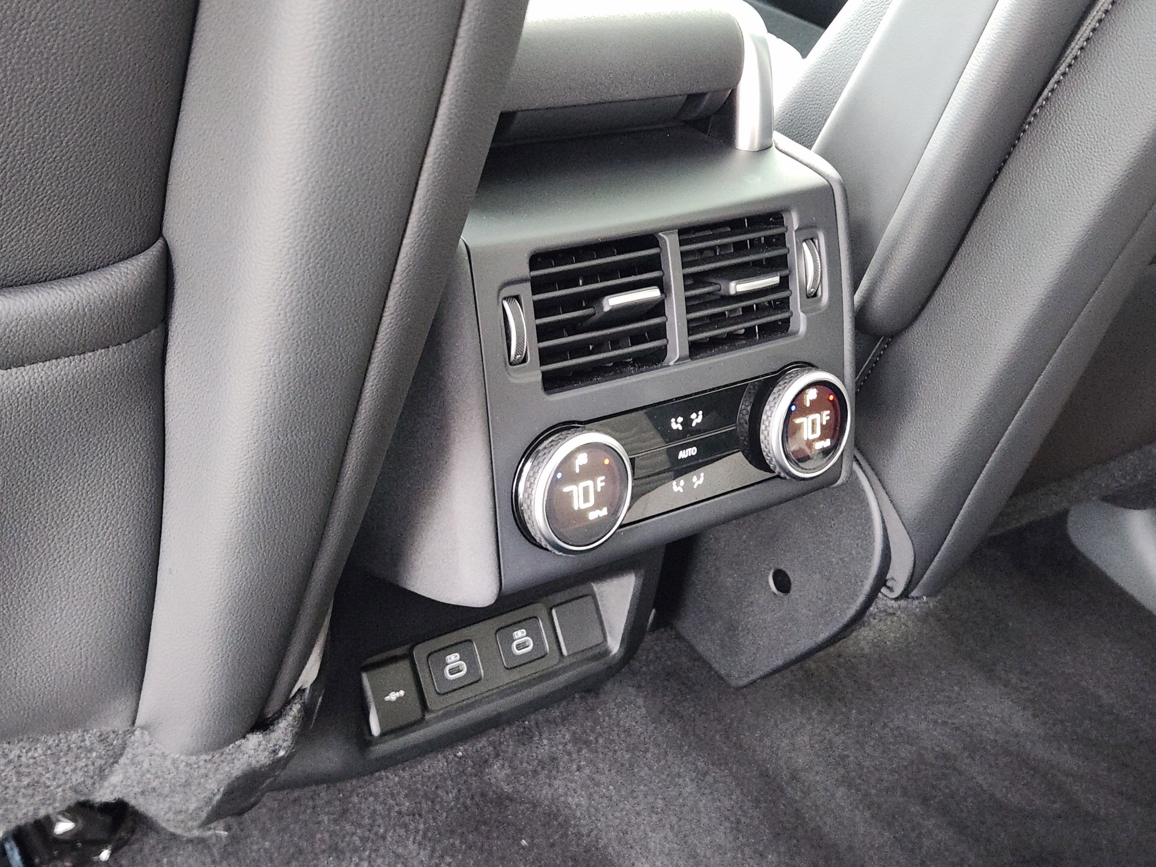 Certified 2025 Land Rover Discovery S image 34