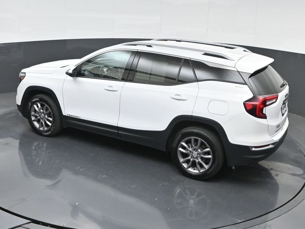 Used 2024 GMC Terrain SLT image 38