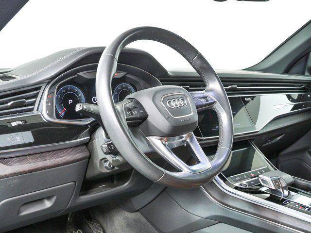 Used 2023 Audi Q8 Premium w/ Convenience Package AWD/4WD image 4