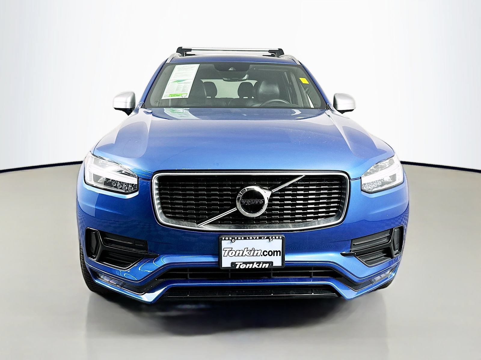 Used 2019 Volvo XC90 T6 R-Design w/ Protection Package AWD/4WD image 2