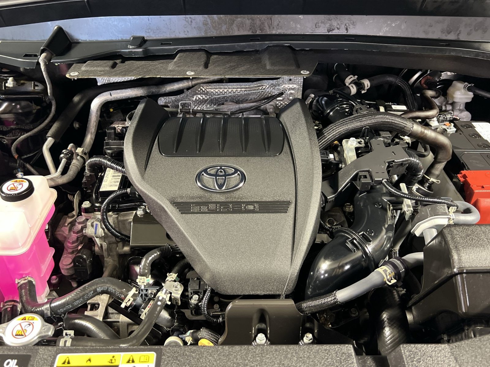 Used 2025 Toyota Grand Highlander AWD image 27
