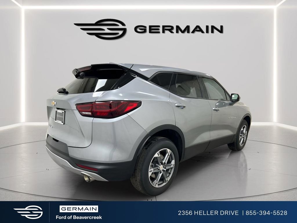 Used 2023 Chevrolet Blazer LT image 6