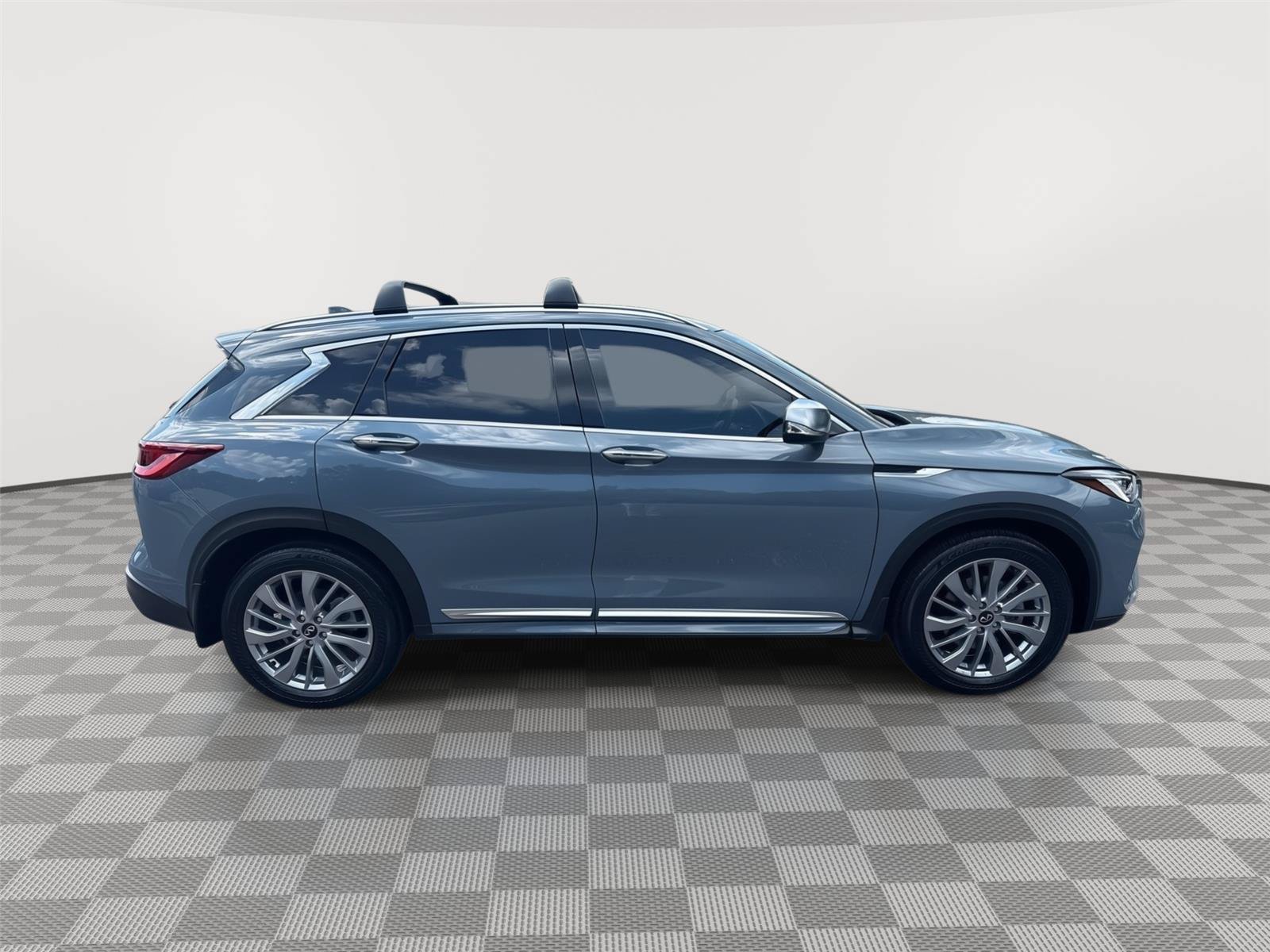 Used 2025 INFINITI QX50 Luxe w/ Accent Package AWD/4WD image 5