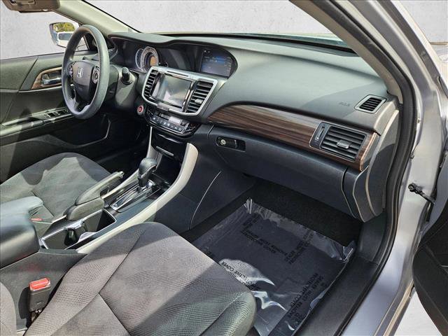 Used 2016 Honda Accord EX image 21