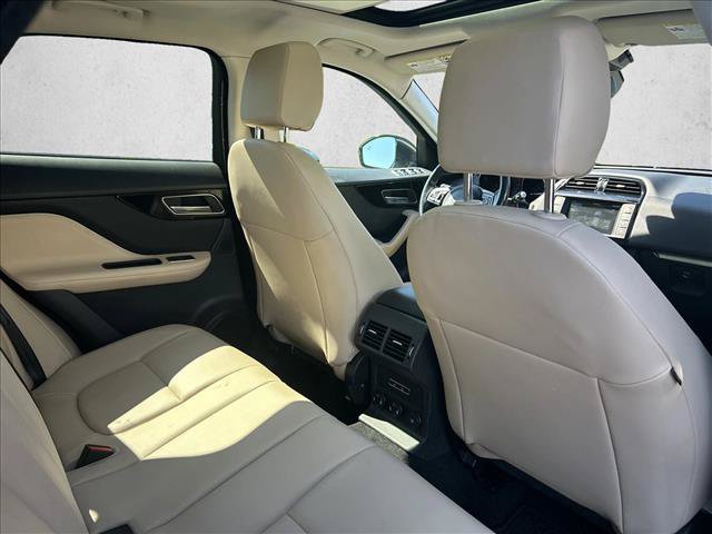 Used 2018 Jaguar F-PACE Premium AWD/4WD image 30