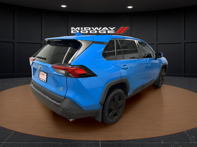 Used 2019 Toyota RAV4 LE w/ All Weather Liner Package AWD/4WD image 4