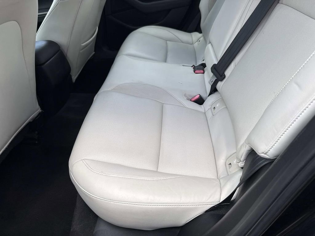 Used 2019 MAZDA MAZDA3 Sedan w/ Premium Package image 16