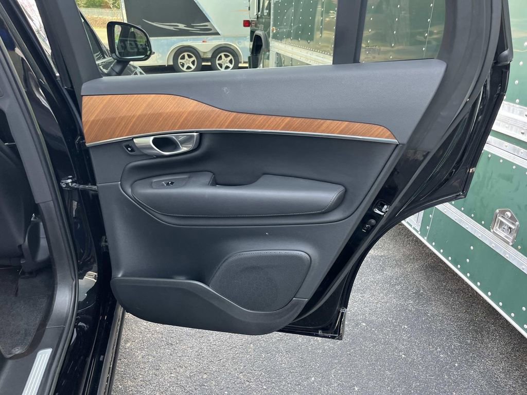 Used 2023 Volvo XC90 B6 Plus w/ Protection Package Premier image 20