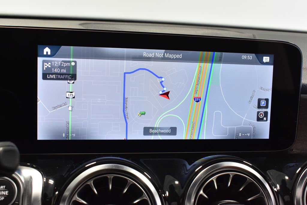 Used 2023 Mercedes-Benz GLB 35 AMG 4MATIC image 6