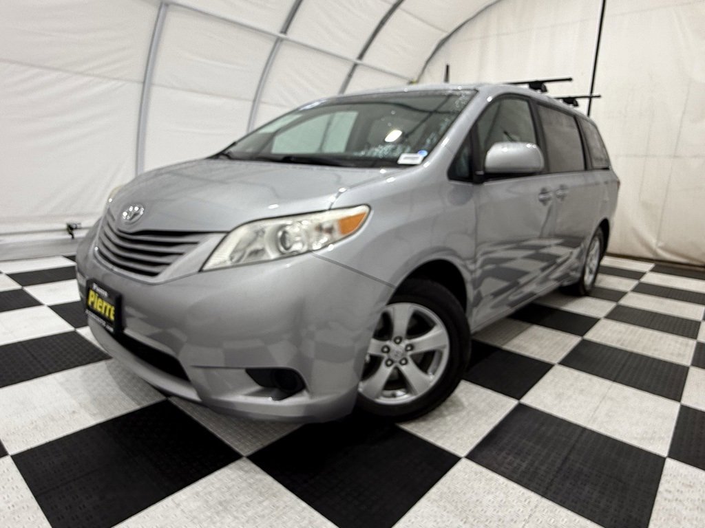 Used 2015 Toyota Sienna LE