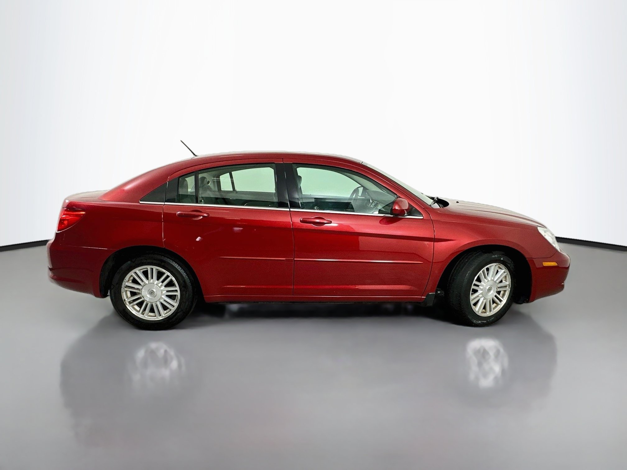 Used 2008 Chrysler Sebring Touring FWD image 8