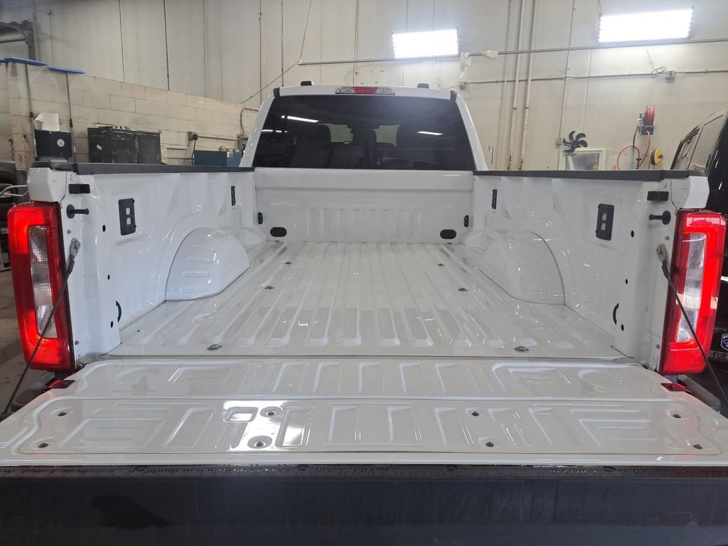 Used 2024 Ford F350 XLT w/ FX4 Off-Road Package image 22