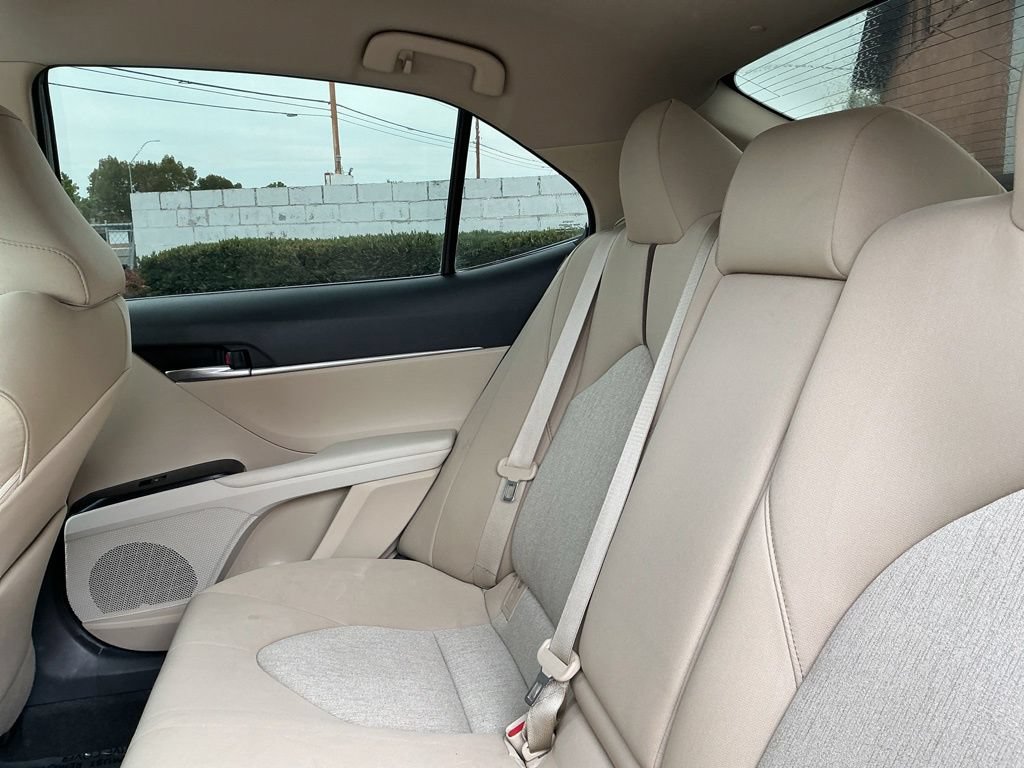 Used 2018 Toyota Camry LE FWD image 24