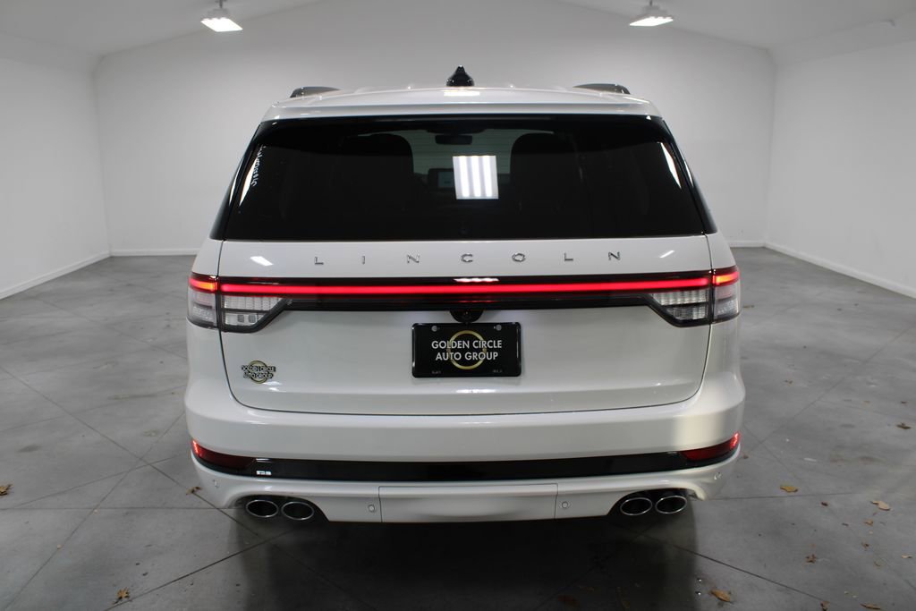 New 2026 Lincoln Aviator 2WD w/ Jet Appearance Package image 7