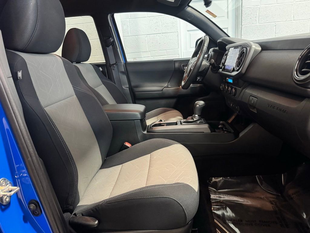 Used 2021 Toyota Tacoma TRD Sport image 14