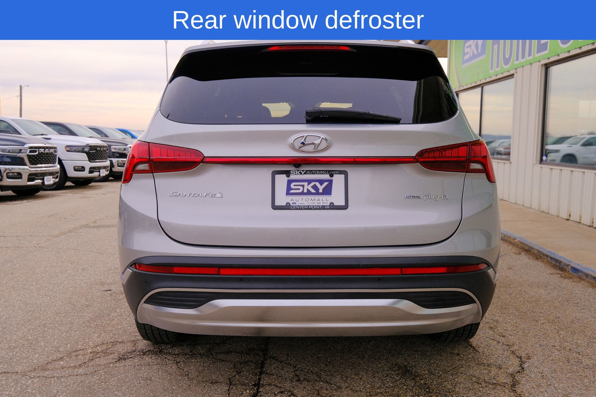 Used 2023 Hyundai Santa Fe SEL Convenience image 5