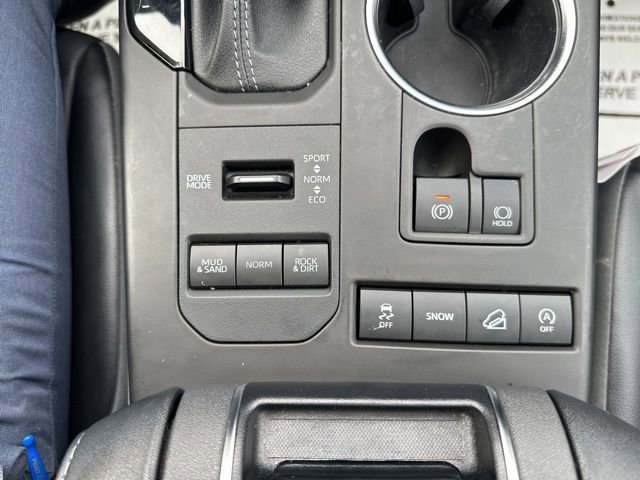 Certified 2022 Toyota Highlander XLE image 26