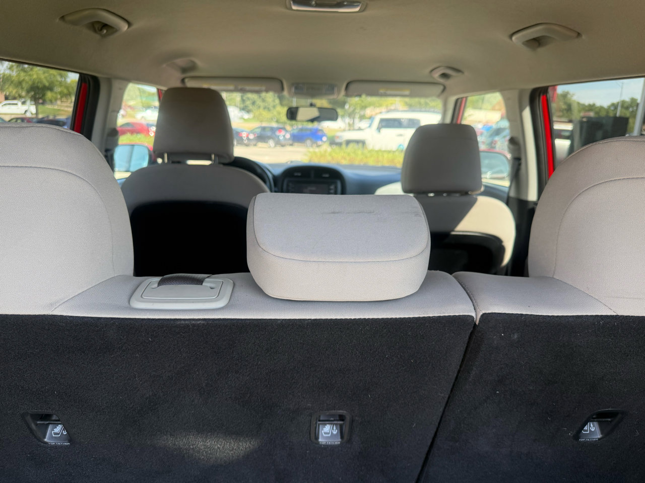 Used 2020 Kia Soul LX image 8