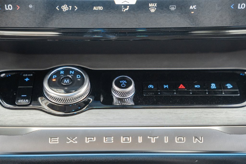 New 2027 Ford Expedition Platinum AWD/4WD image 28