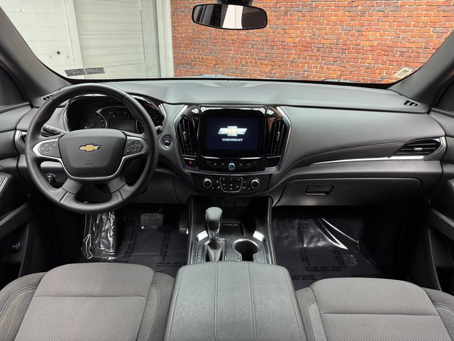 Used 2023 Chevrolet Traverse LT image 12