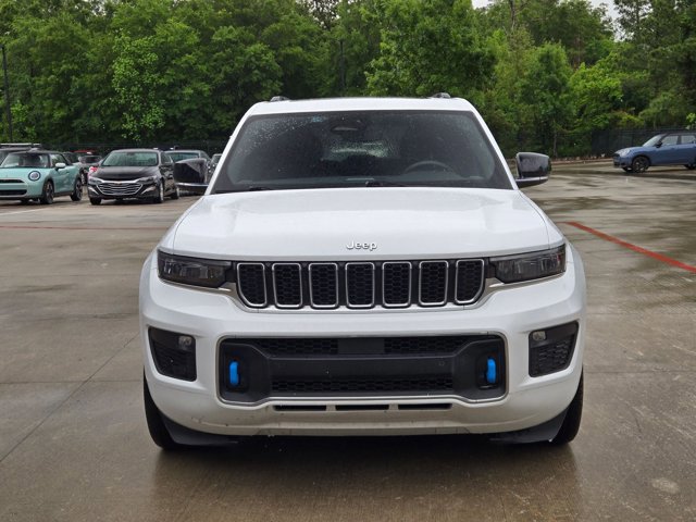 Used 2022 Jeep Grand Cherokee Overland AWD/4WD image 2