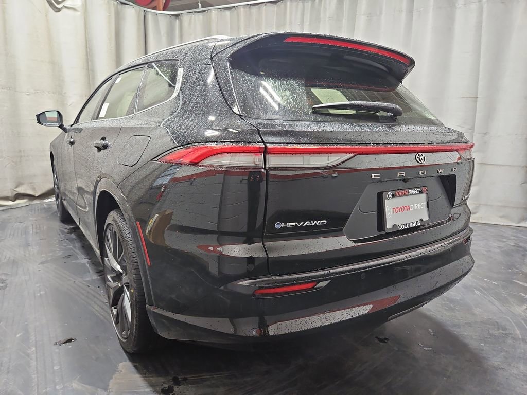 New 2025 Toyota Crown Signia image 5