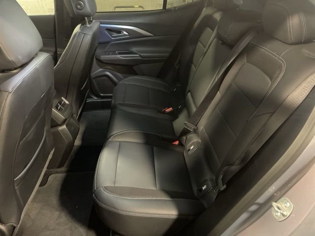 Used 2025 Chevrolet Equinox EV LT w/ Convenience Package image 34