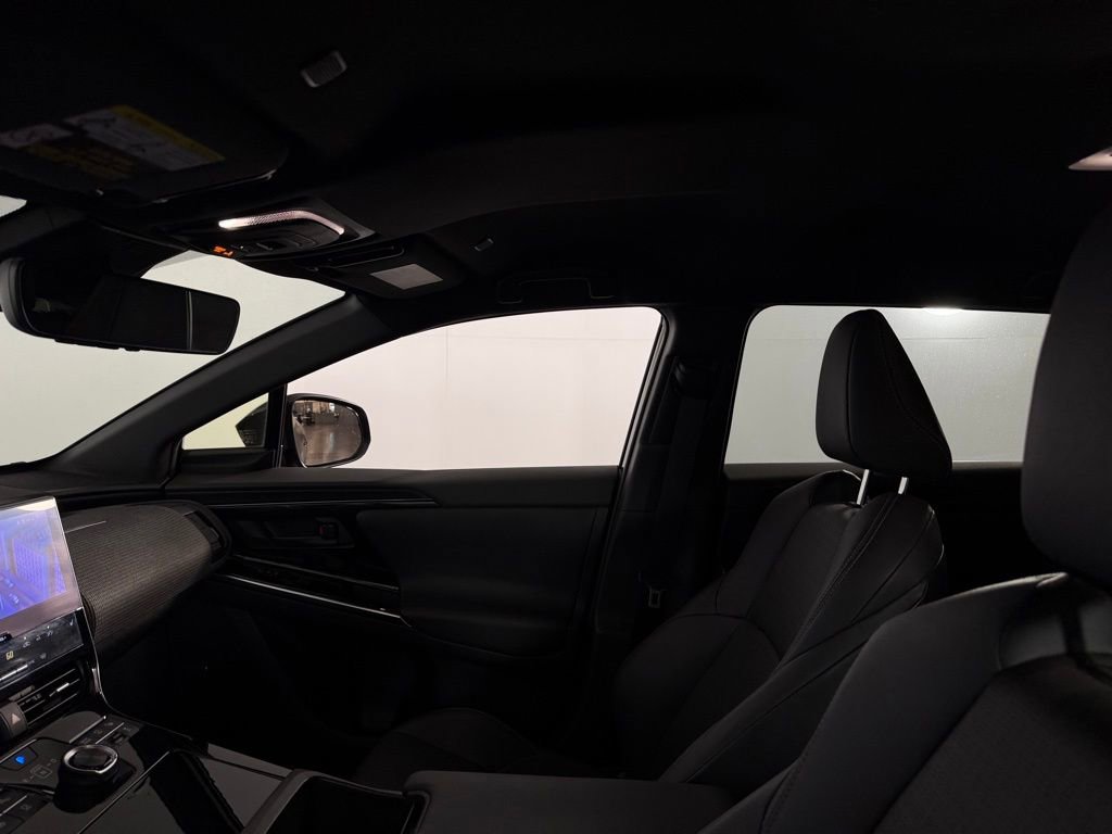 Used 2023 Subaru Solterra AWD image 25