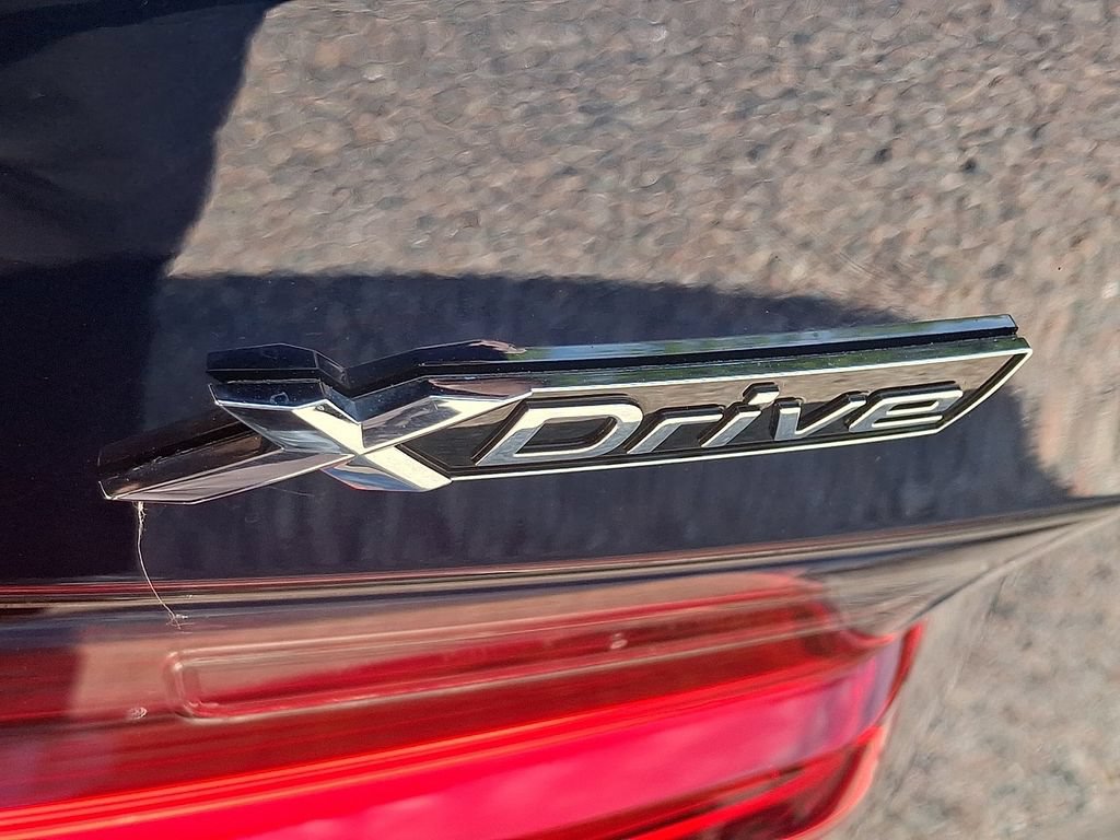 Certified 2023 BMW 330i xDrive Sedan w/ M Sport Package AWD/4WD image 30