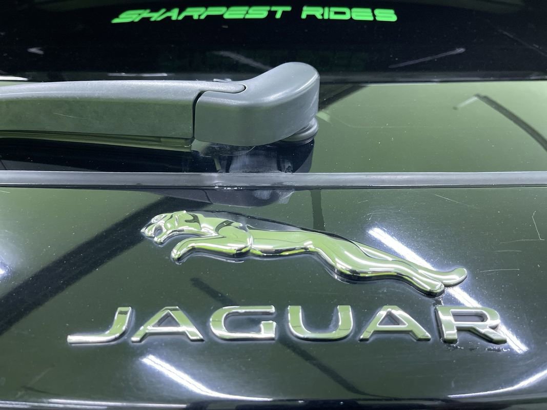 Used 2019 Jaguar F-PACE Prestige image 12