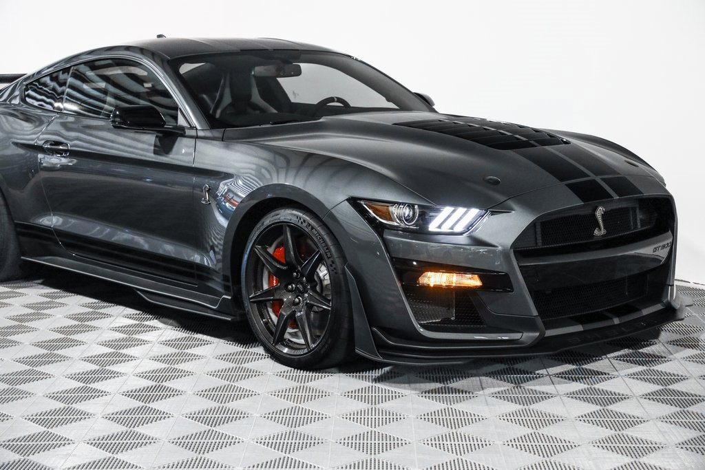 Used 2022 Ford Mustang Shelby GT500 w/ Carbon Fiber Track Pack image 8
